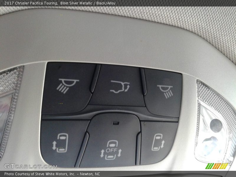Billet Silver Metallic / Black/Alloy 2017 Chrysler Pacifica Touring