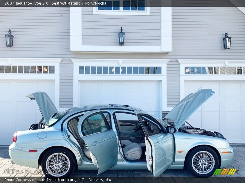 Seafrost Metallic / Ivory/Mocha 2007 Jaguar S-Type 3.0