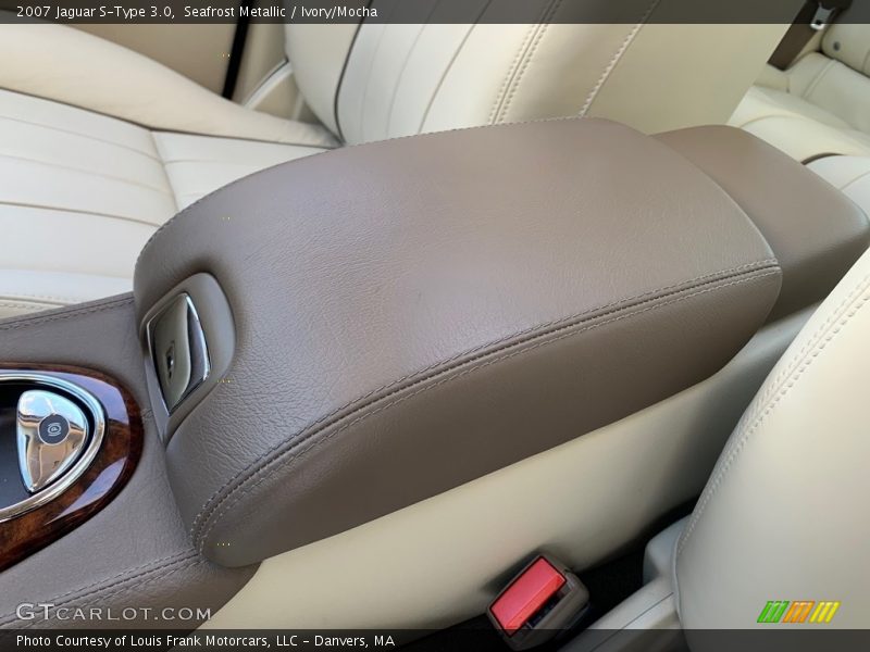 Seafrost Metallic / Ivory/Mocha 2007 Jaguar S-Type 3.0