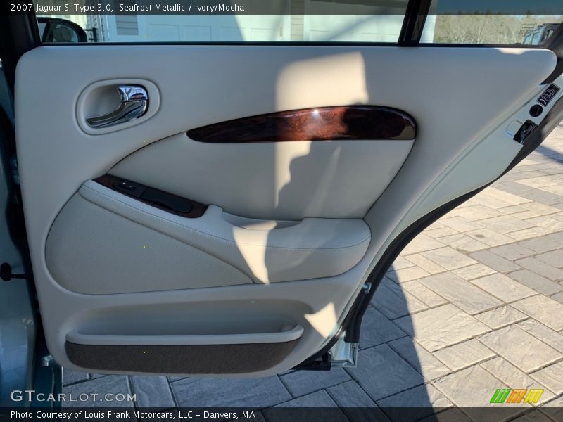 Seafrost Metallic / Ivory/Mocha 2007 Jaguar S-Type 3.0