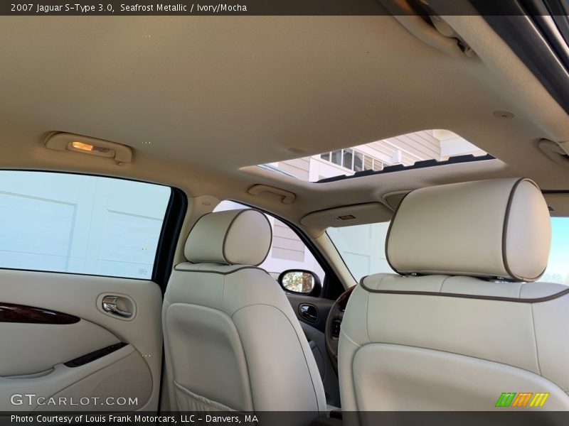 Seafrost Metallic / Ivory/Mocha 2007 Jaguar S-Type 3.0