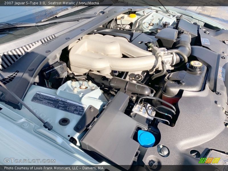 Seafrost Metallic / Ivory/Mocha 2007 Jaguar S-Type 3.0
