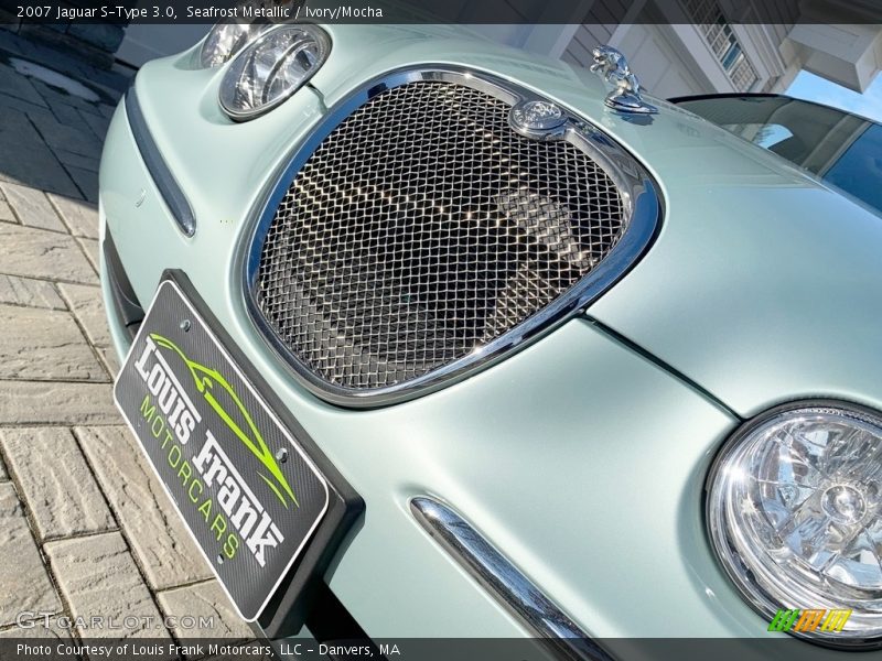 Seafrost Metallic / Ivory/Mocha 2007 Jaguar S-Type 3.0