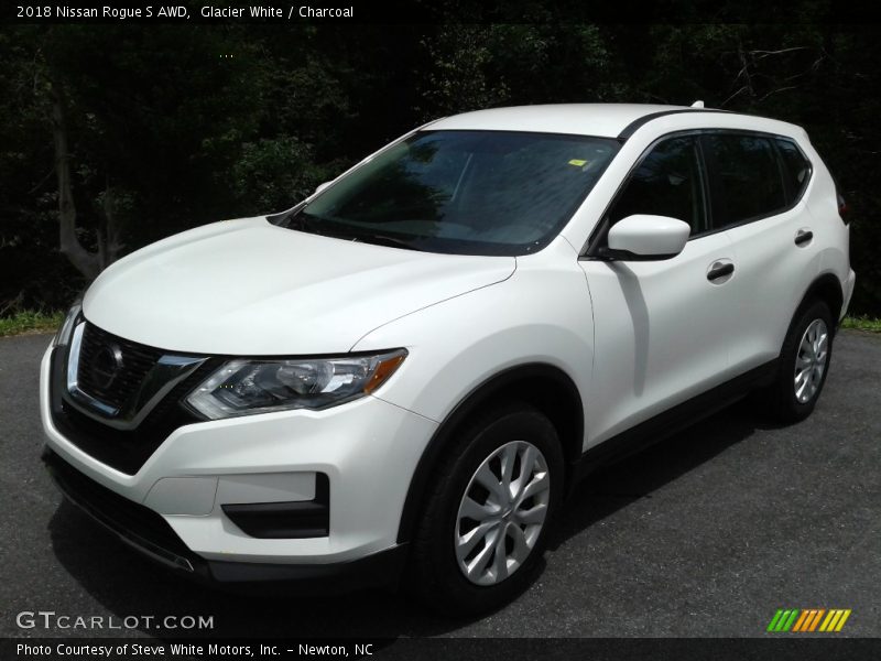 Glacier White / Charcoal 2018 Nissan Rogue S AWD