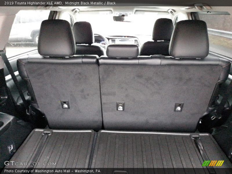 Midnight Black Metallic / Black 2019 Toyota Highlander XLE AWD