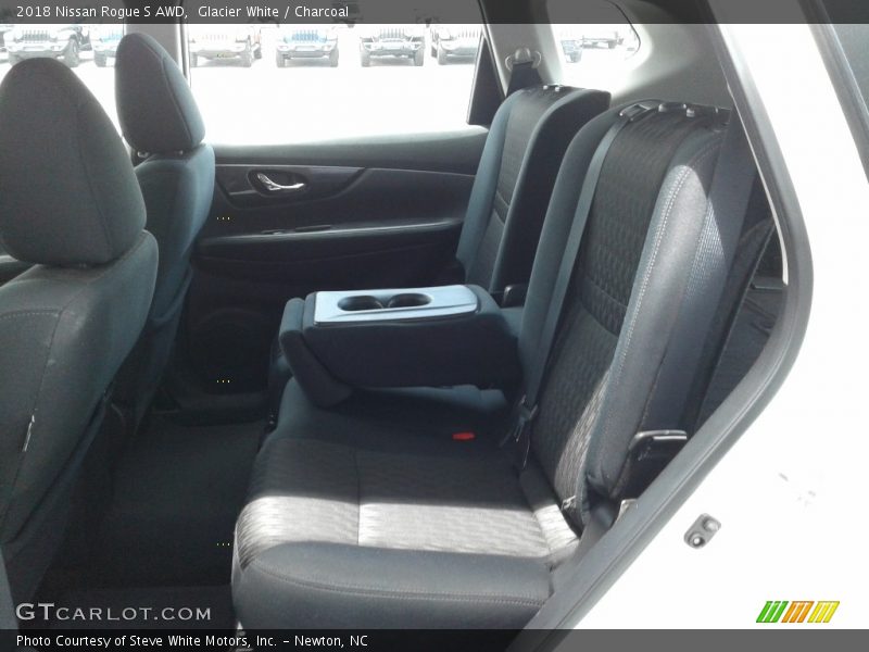 Glacier White / Charcoal 2018 Nissan Rogue S AWD