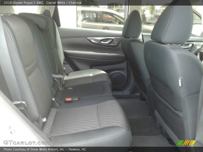 Glacier White / Charcoal 2018 Nissan Rogue S AWD