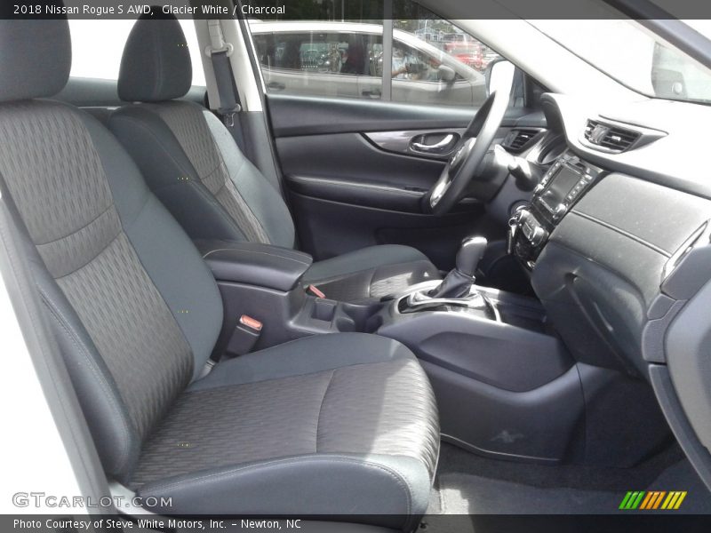 Front Seat of 2018 Rogue S AWD