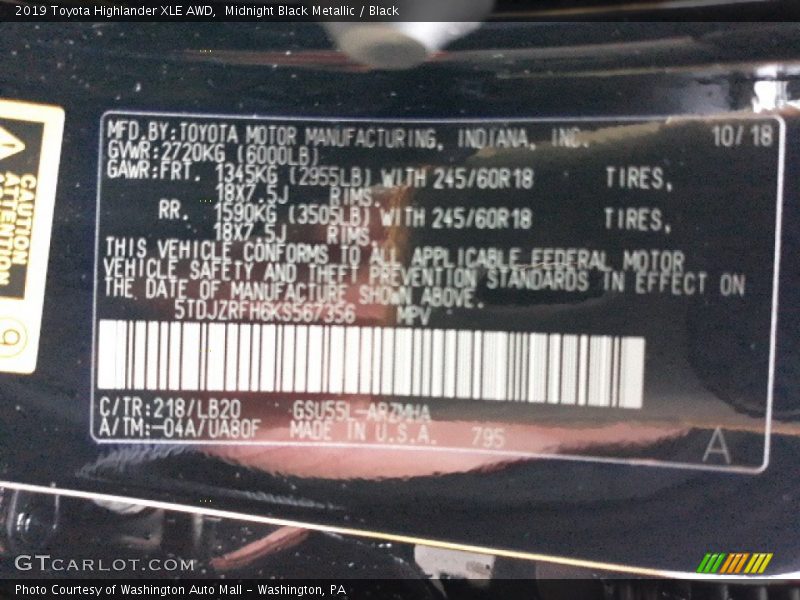Midnight Black Metallic / Black 2019 Toyota Highlander XLE AWD