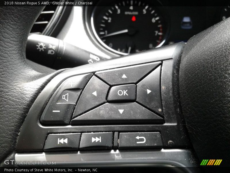  2018 Rogue S AWD Steering Wheel