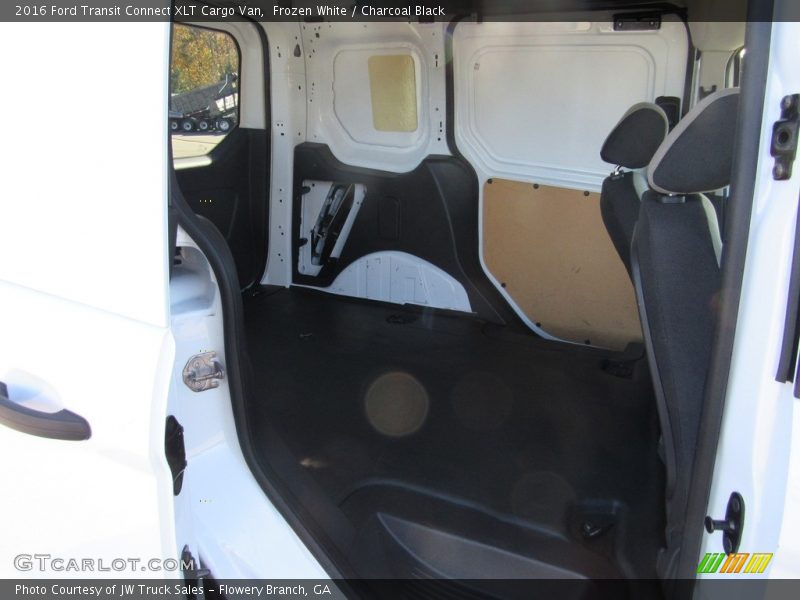 Frozen White / Charcoal Black 2016 Ford Transit Connect XLT Cargo Van