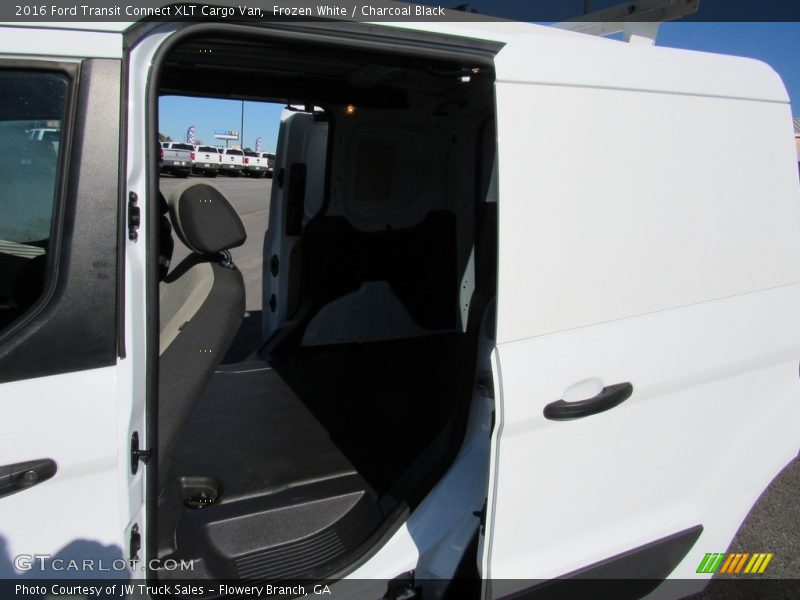 Frozen White / Charcoal Black 2016 Ford Transit Connect XLT Cargo Van