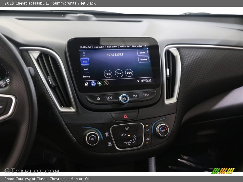 Summit White / Jet Black 2019 Chevrolet Malibu LS