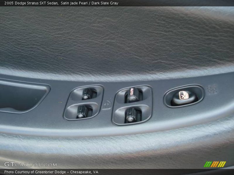 Satin Jade Pearl / Dark Slate Gray 2005 Dodge Stratus SXT Sedan
