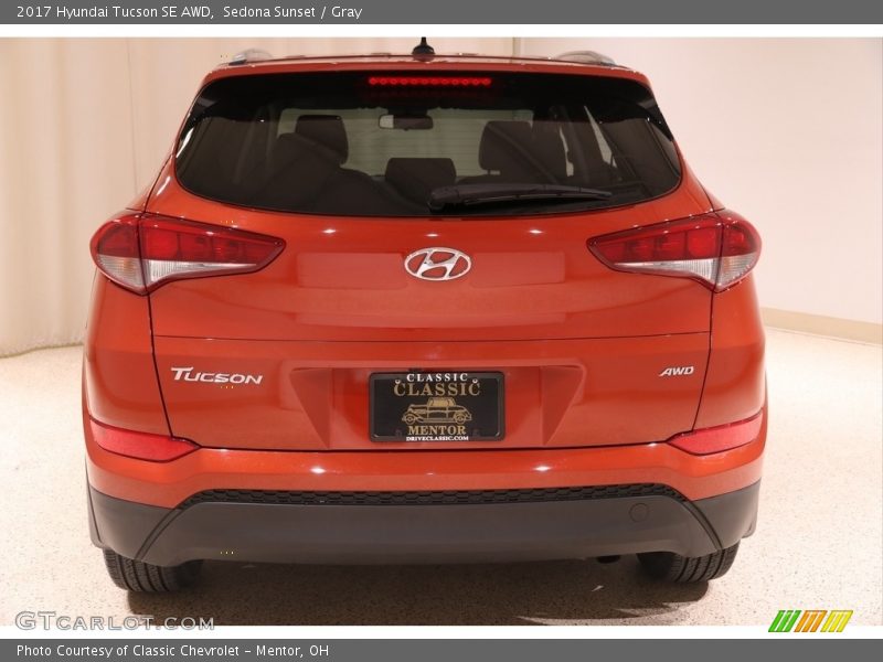 Sedona Sunset / Gray 2017 Hyundai Tucson SE AWD