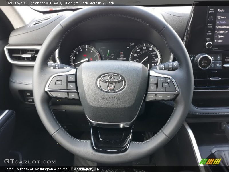 Midnight Black Metallic / Black 2020 Toyota Highlander XLE AWD