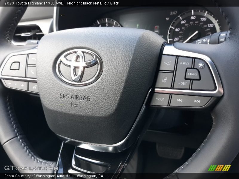 Midnight Black Metallic / Black 2020 Toyota Highlander XLE AWD
