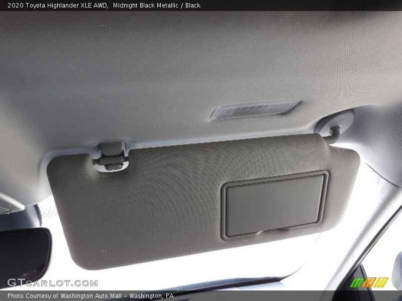 Midnight Black Metallic / Black 2020 Toyota Highlander XLE AWD