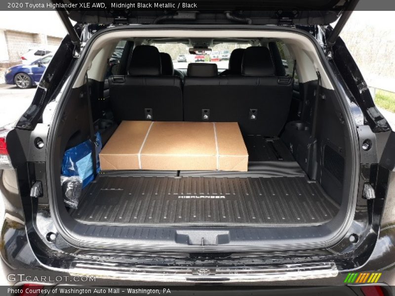 Midnight Black Metallic / Black 2020 Toyota Highlander XLE AWD
