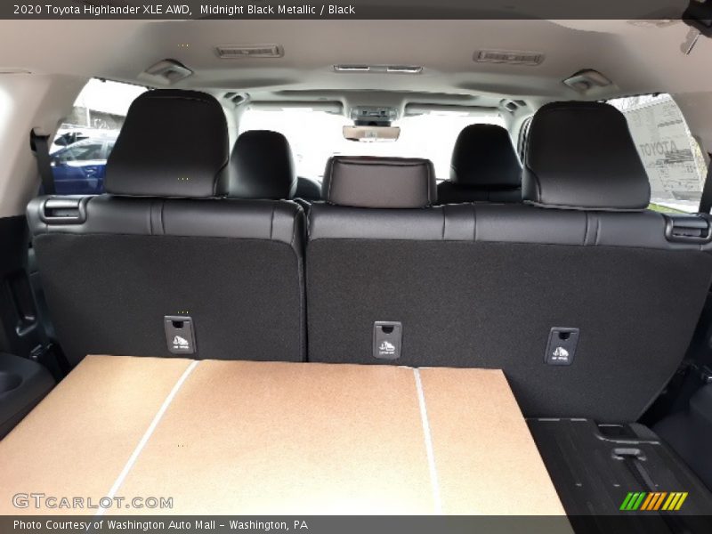 Midnight Black Metallic / Black 2020 Toyota Highlander XLE AWD