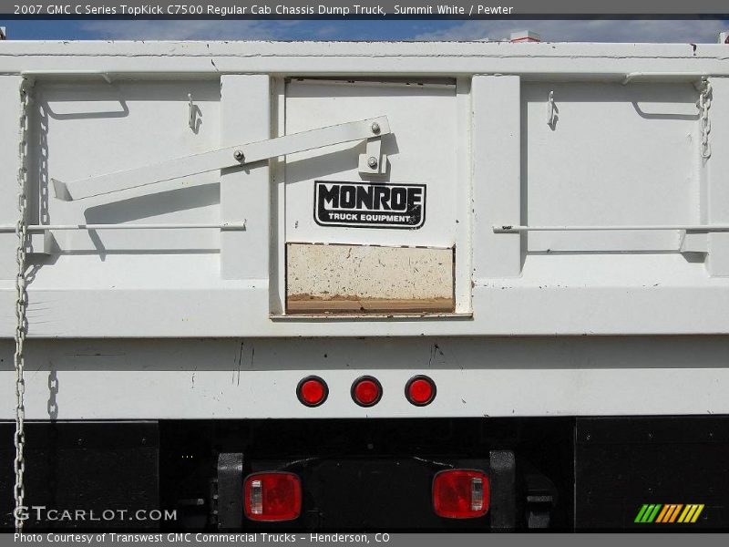 Summit White / Pewter 2007 GMC C Series TopKick C7500 Regular Cab Chassis Dump Truck