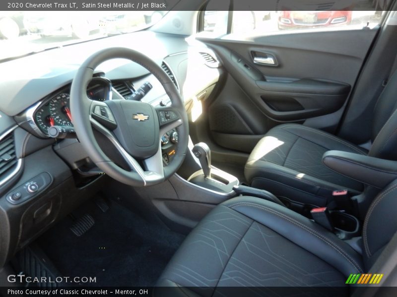 Satin Steel Metallic / Jet Black 2020 Chevrolet Trax LT