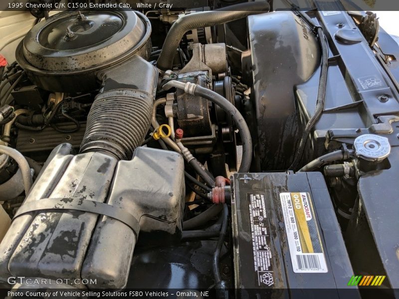  1995 C/K C1500 Extended Cab Engine - 5.7 Liter OHV 16-Valve V8