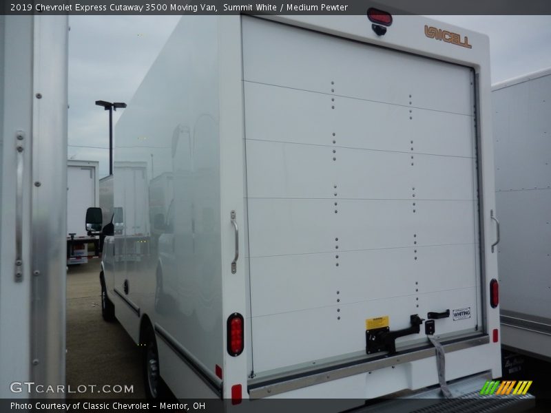 Summit White / Medium Pewter 2019 Chevrolet Express Cutaway 3500 Moving Van