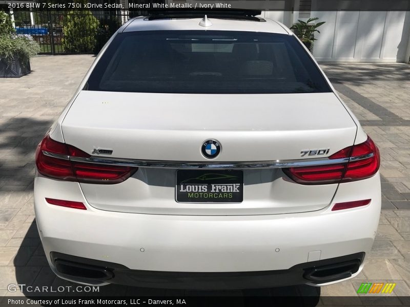 Mineral White Metallic / Ivory White 2016 BMW 7 Series 750i xDrive Sedan