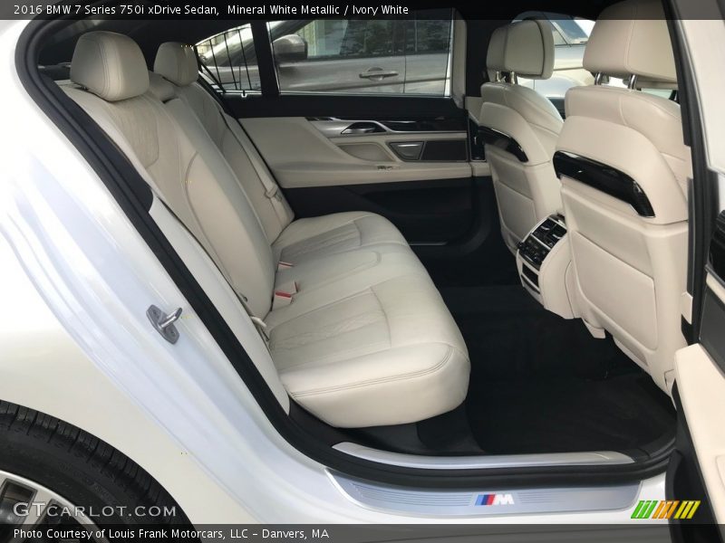 Mineral White Metallic / Ivory White 2016 BMW 7 Series 750i xDrive Sedan