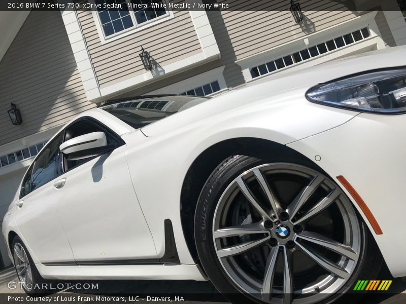 Mineral White Metallic / Ivory White 2016 BMW 7 Series 750i xDrive Sedan