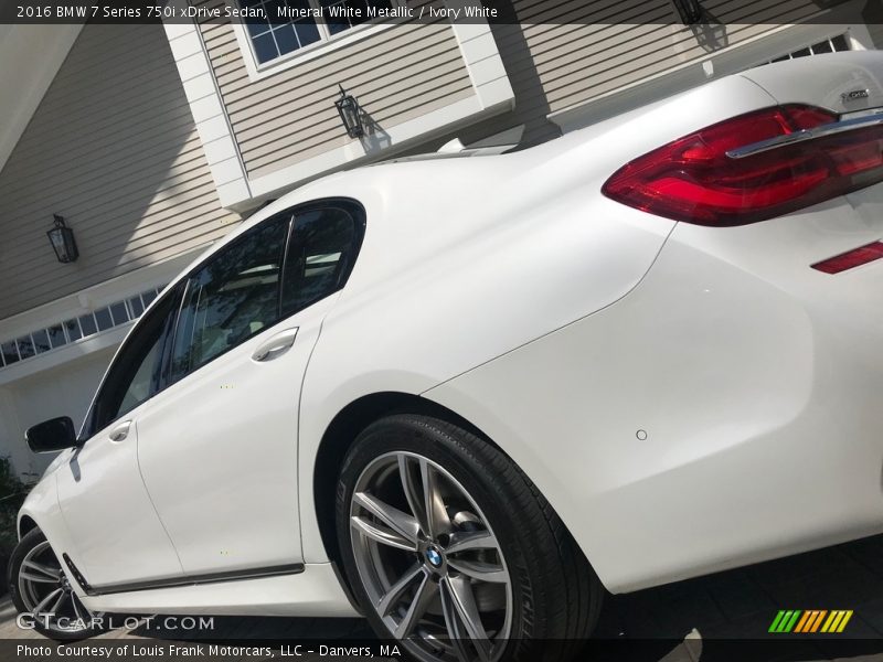 Mineral White Metallic / Ivory White 2016 BMW 7 Series 750i xDrive Sedan