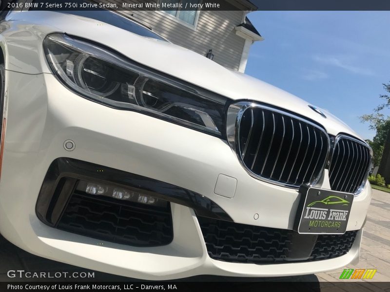 Mineral White Metallic / Ivory White 2016 BMW 7 Series 750i xDrive Sedan