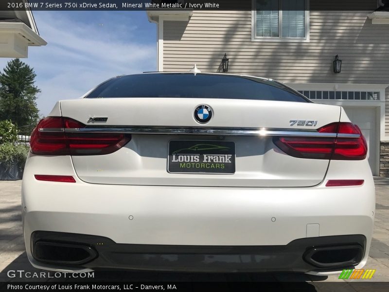 Mineral White Metallic / Ivory White 2016 BMW 7 Series 750i xDrive Sedan