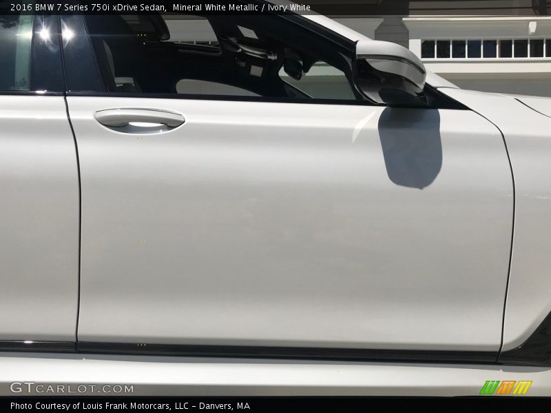 Mineral White Metallic / Ivory White 2016 BMW 7 Series 750i xDrive Sedan