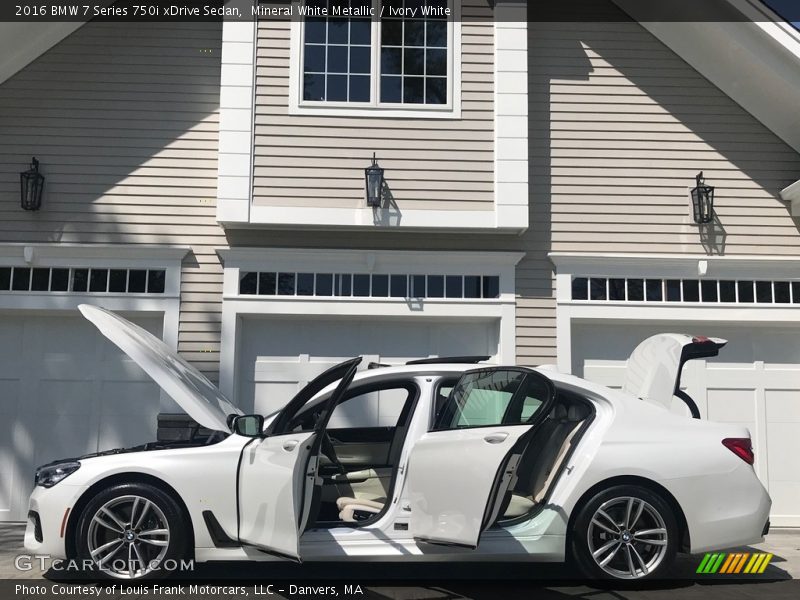Mineral White Metallic / Ivory White 2016 BMW 7 Series 750i xDrive Sedan