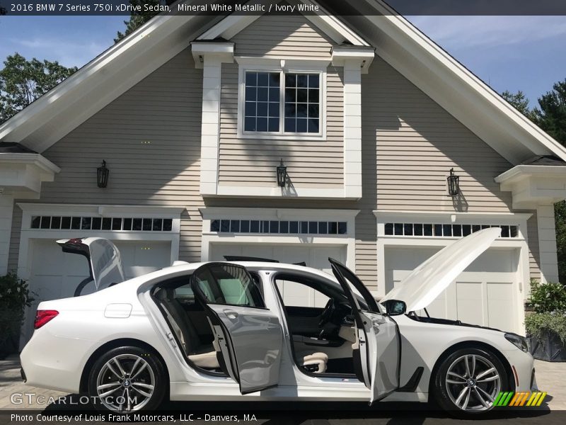 Mineral White Metallic / Ivory White 2016 BMW 7 Series 750i xDrive Sedan