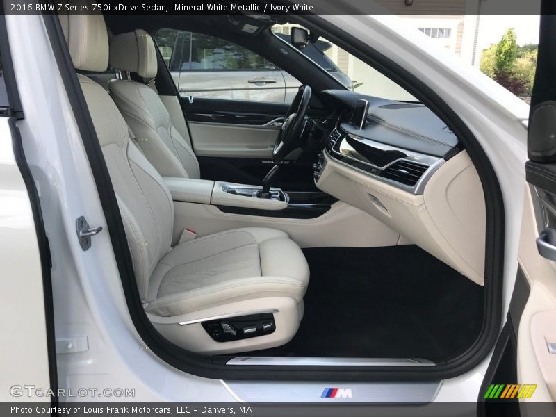 Mineral White Metallic / Ivory White 2016 BMW 7 Series 750i xDrive Sedan