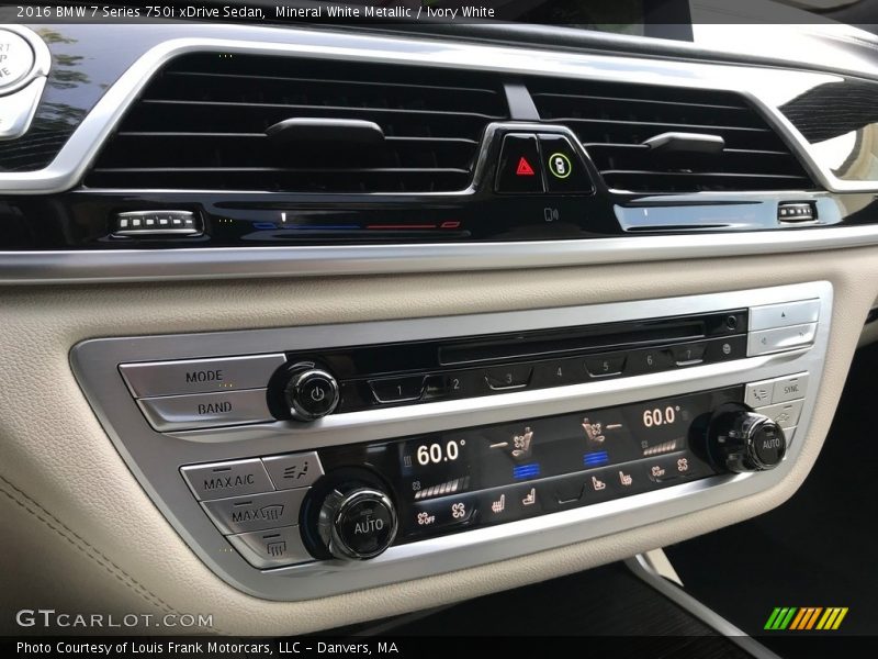 Mineral White Metallic / Ivory White 2016 BMW 7 Series 750i xDrive Sedan