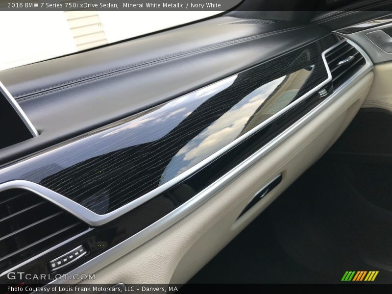 Mineral White Metallic / Ivory White 2016 BMW 7 Series 750i xDrive Sedan