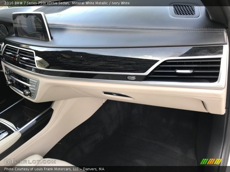 Mineral White Metallic / Ivory White 2016 BMW 7 Series 750i xDrive Sedan