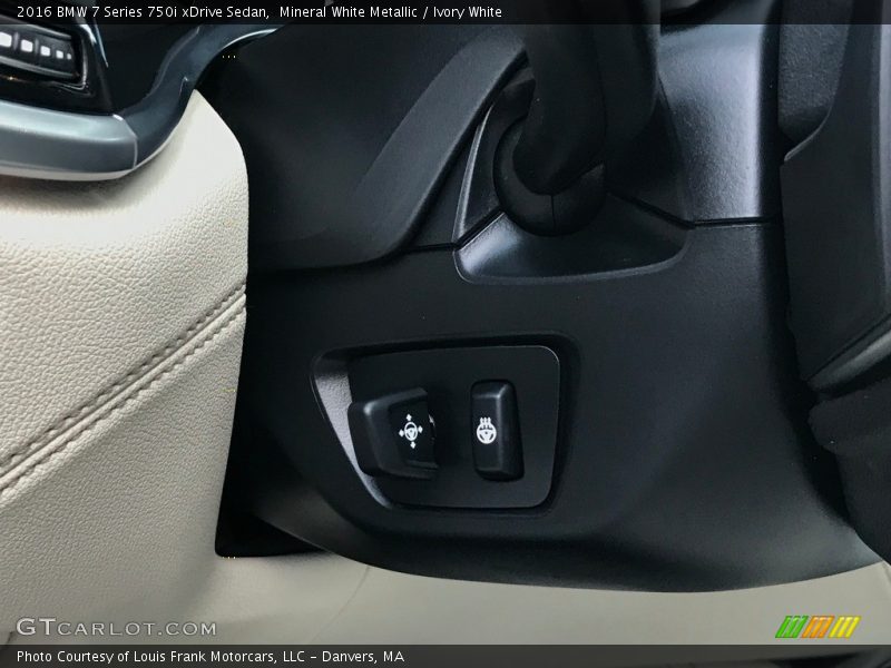 Mineral White Metallic / Ivory White 2016 BMW 7 Series 750i xDrive Sedan