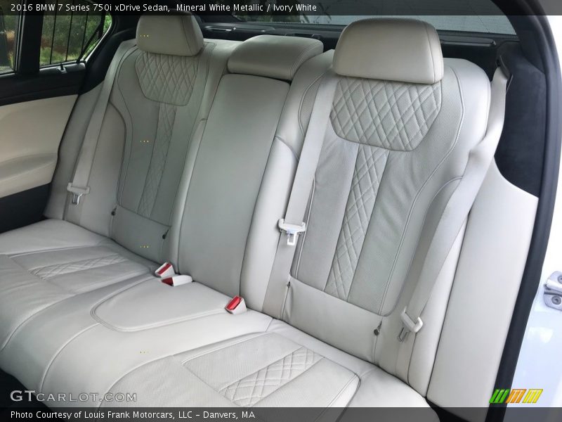 Mineral White Metallic / Ivory White 2016 BMW 7 Series 750i xDrive Sedan