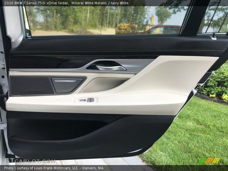 Mineral White Metallic / Ivory White 2016 BMW 7 Series 750i xDrive Sedan
