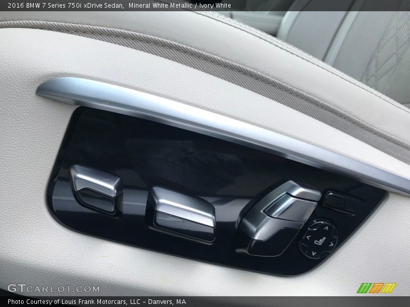 Mineral White Metallic / Ivory White 2016 BMW 7 Series 750i xDrive Sedan