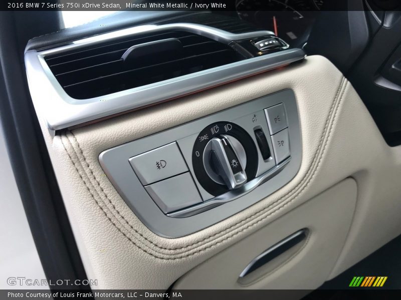 Mineral White Metallic / Ivory White 2016 BMW 7 Series 750i xDrive Sedan