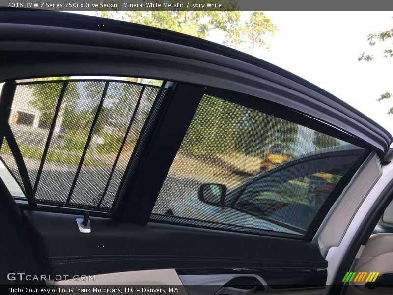 Mineral White Metallic / Ivory White 2016 BMW 7 Series 750i xDrive Sedan