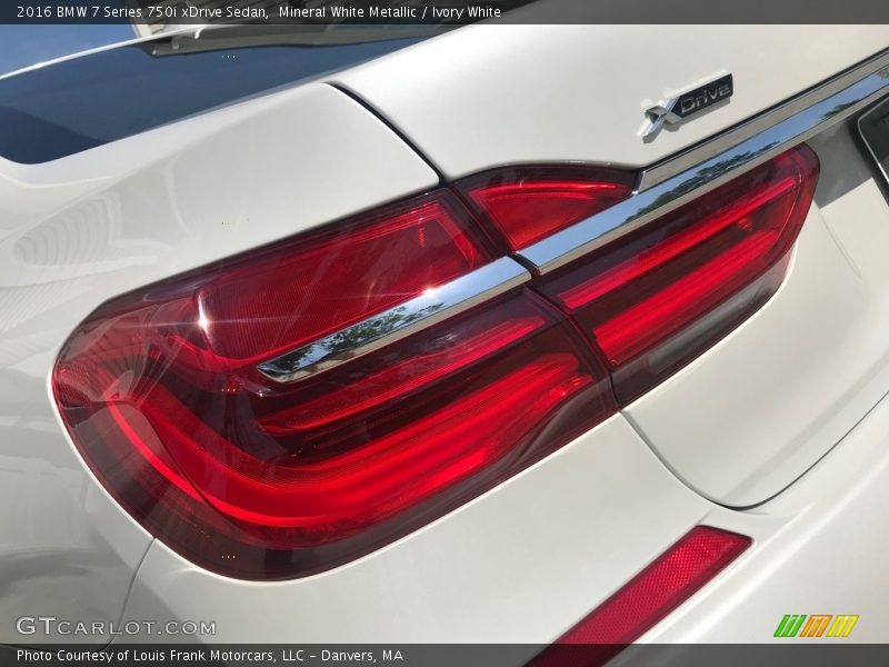 Mineral White Metallic / Ivory White 2016 BMW 7 Series 750i xDrive Sedan