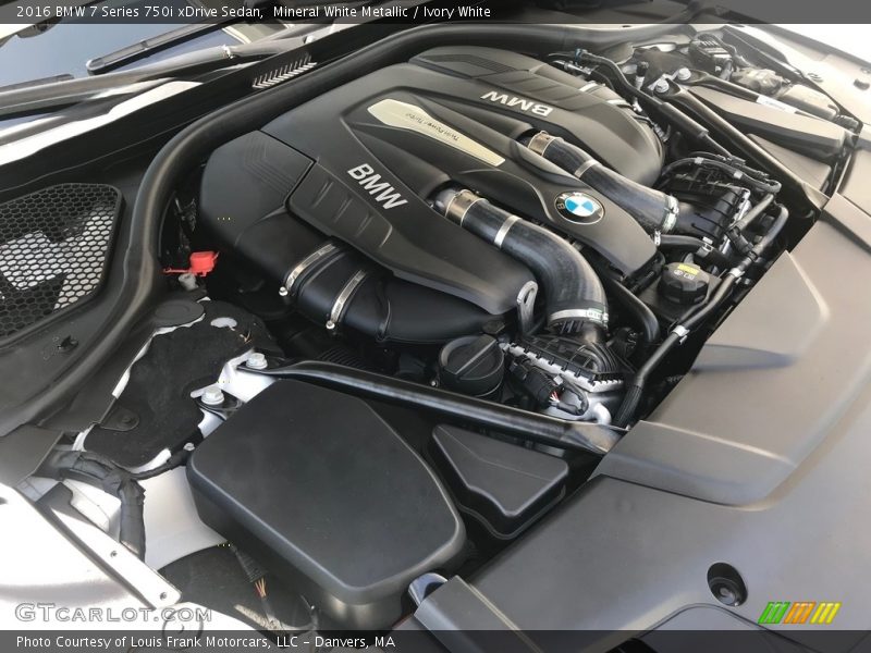 Mineral White Metallic / Ivory White 2016 BMW 7 Series 750i xDrive Sedan