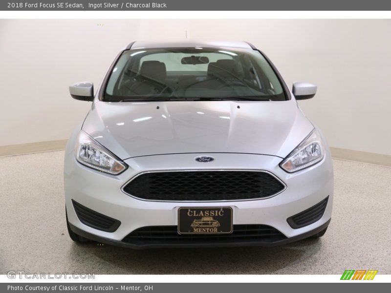 Ingot Silver / Charcoal Black 2018 Ford Focus SE Sedan